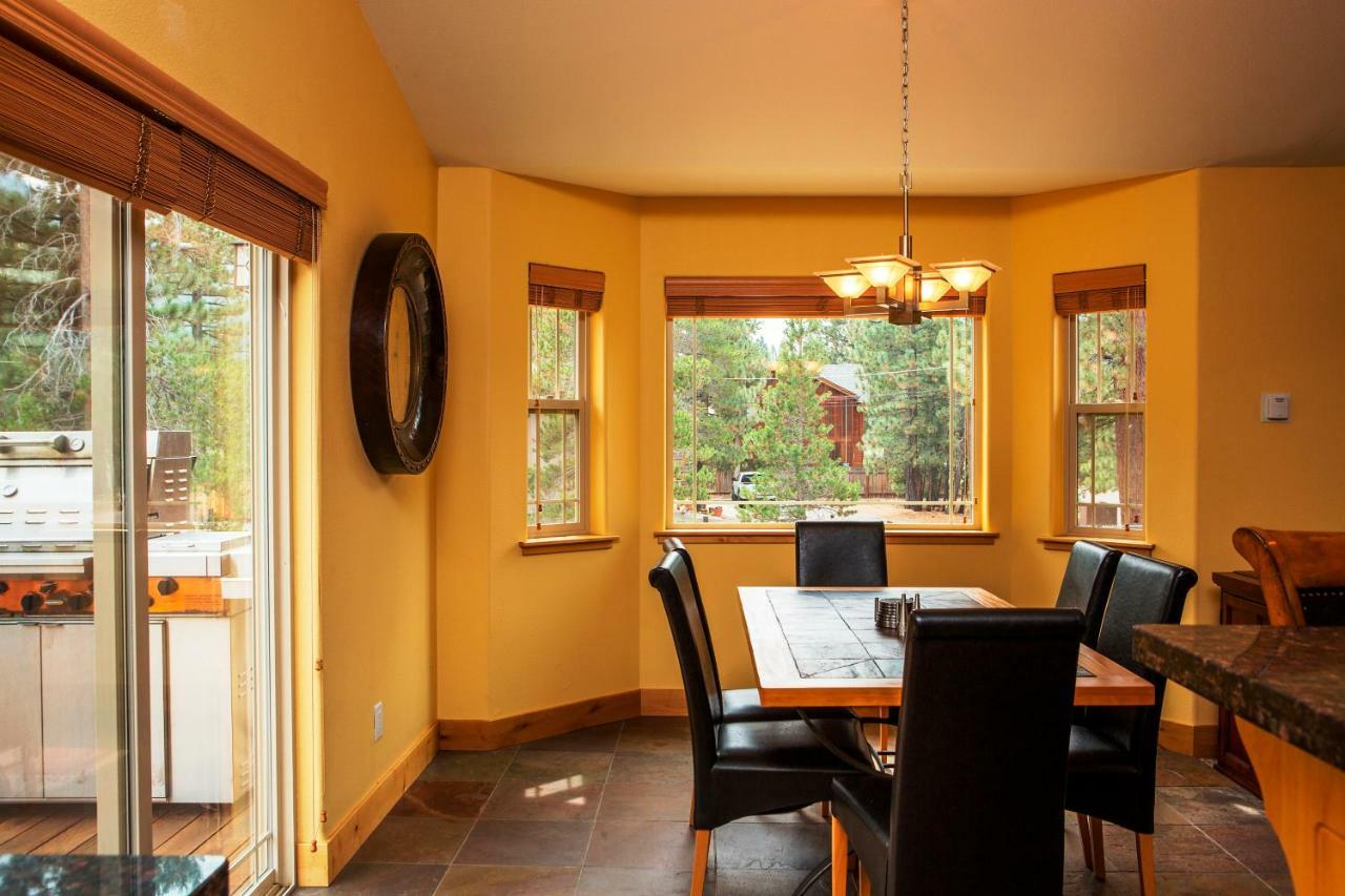 5-Star Luxury Tahoe Cabin! Great Location! Pool Table!Darts! Poker! Ping Pong! Games! South Lake Tahoe Extérieur photo