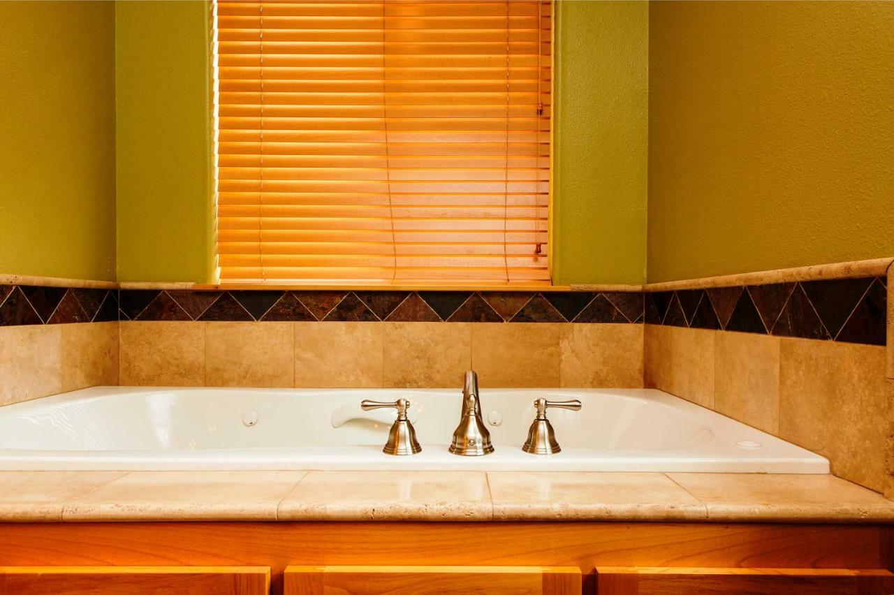 5-Star Luxury Tahoe Cabin! Great Location! Pool Table!Darts! Poker! Ping Pong! Games! South Lake Tahoe Extérieur photo