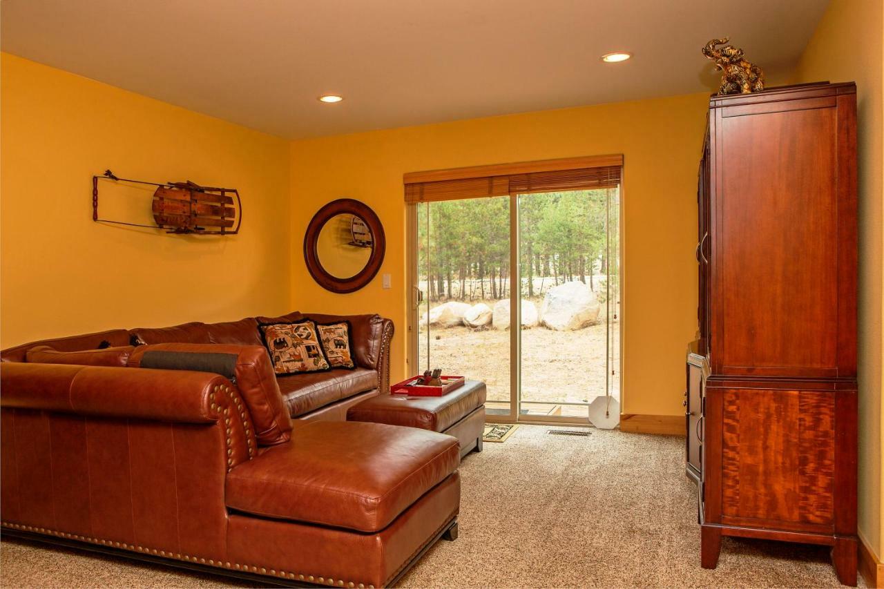 5-Star Luxury Tahoe Cabin! Great Location! Pool Table!Darts! Poker! Ping Pong! Games! South Lake Tahoe Extérieur photo